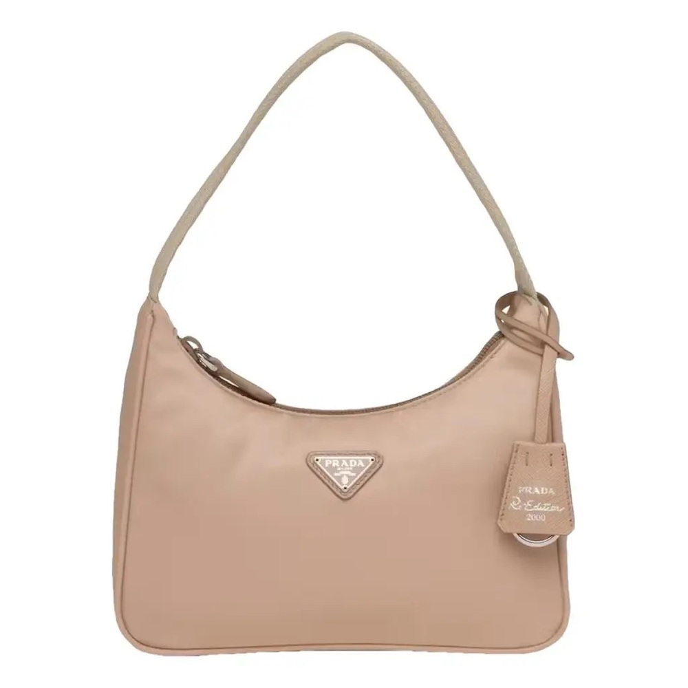 PRADA
Re-Edition 2000 handbag
Very good condition , only wore 3 times .
